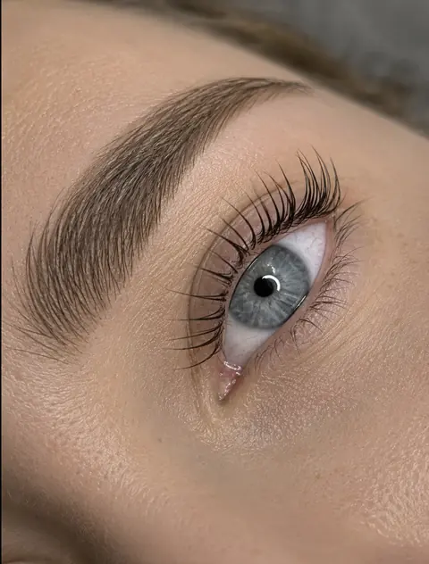 Lash botox with a natural effect — example 7